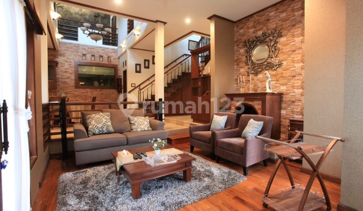 Rumah Mewah Klasik Rumah Mewah Klasik