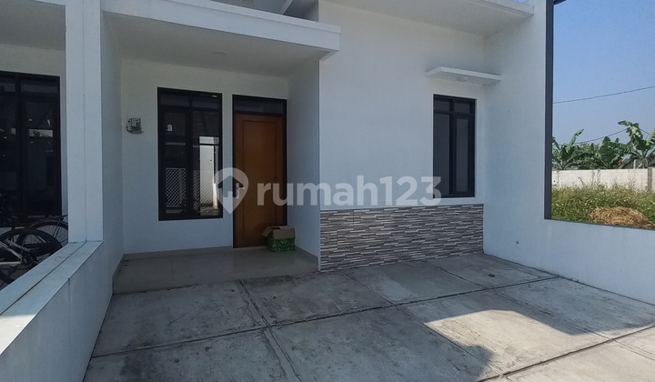 New 1-Story House in Dayeuh Kolot, Buah Batu.