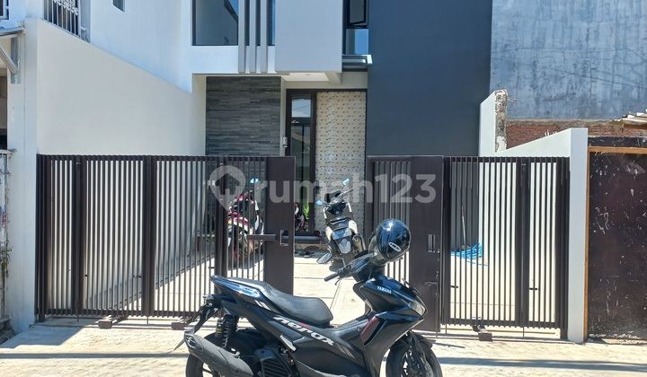 Rumah Bangunan Baru Minimalis Di Batu Indah Rumah Bangunan Baru Minimalis Di Batu Indah