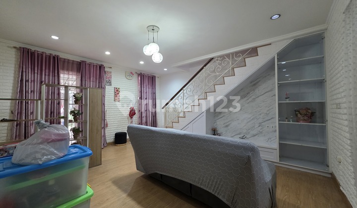 Murah, Rumah Lebar 8, 2 Lantai Di Cbd Gading Serpong