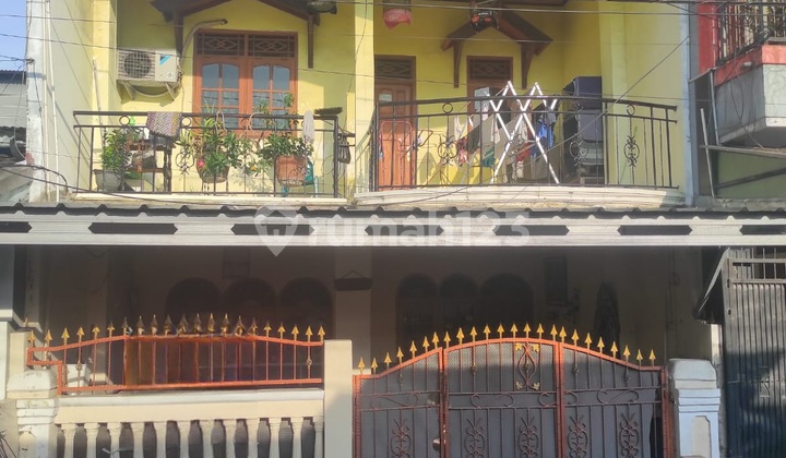 Ready-to-Occupy House in Perumnas 1 Karawaci Tangerang Ready-to-Occupy House in Perumnas 1 Karawaci Tangerang