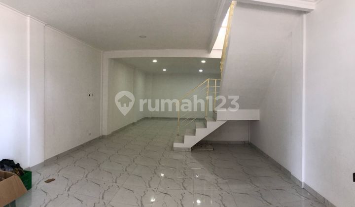 Ready-to-Use Shop House In Villa Rizki Ilhami Front of Gading Serpong 2