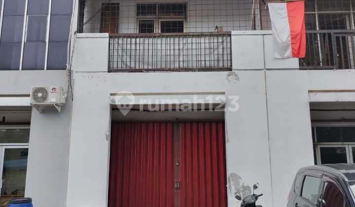 Ready-to-Use Shop House in Gading Serpong