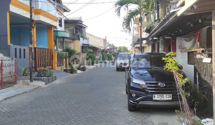 Ready-to-Occupy House in Perumnas 1 Karawaci Tangerang Ready-to-Occupy House in Perumnas 1 Karawaci Tangerang