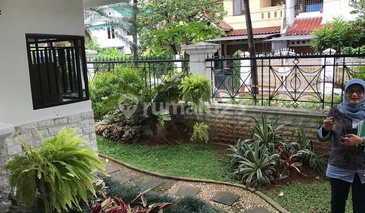 Spacious house in Pegangsaan-Menteng, Central Jakarta 2