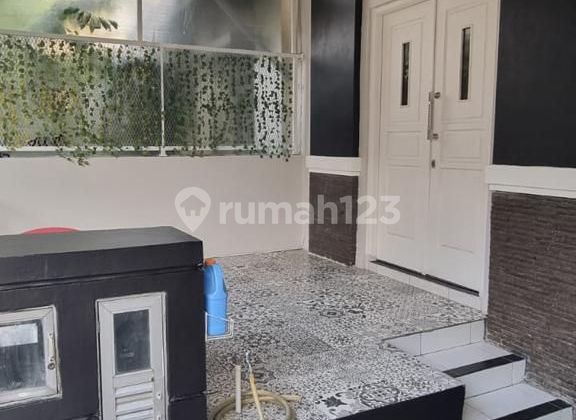 Rumah siap huni.dekat toll Kunciran-Bintaro Jaya 2