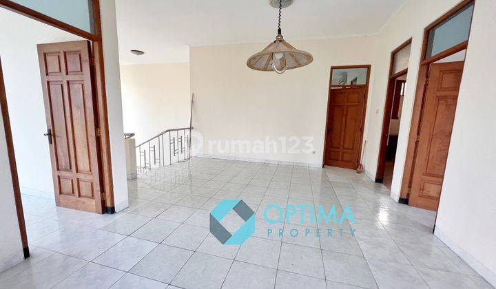 Rumah Hook dalam Perumahan Nandan dekat Kampus UGM 