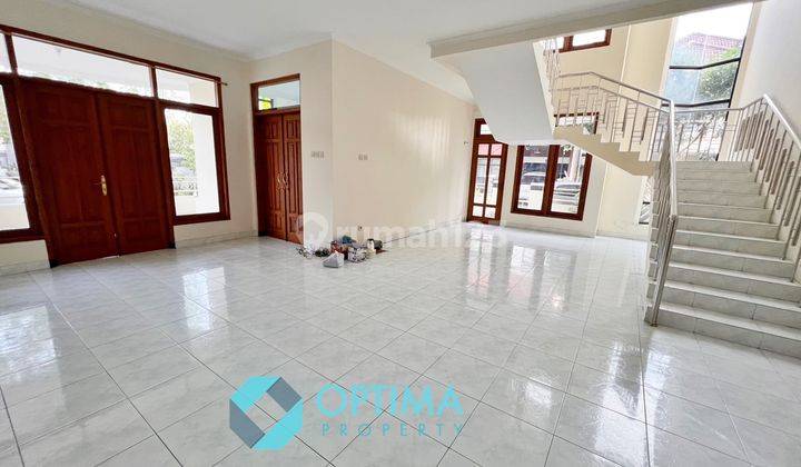 Rumah Hook dalam Perumahan Nandan dekat Kampus UGM 