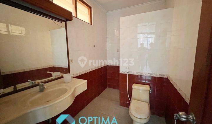 Rumah Hook dalam Perumahan Nandan dekat Kampus UGM 