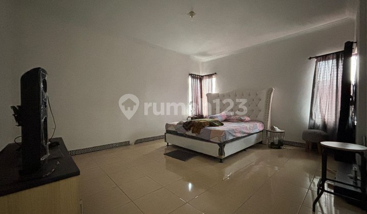Minimalist Furnished Ready-to-Occupy House Permata Kopo 2