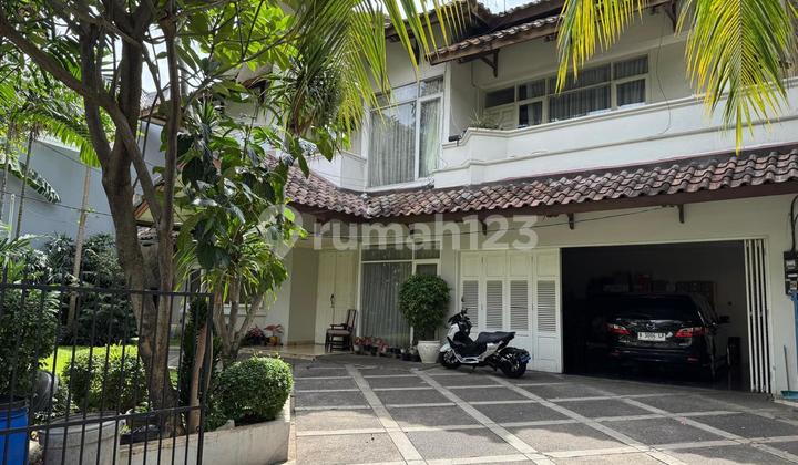 For Sale House in Senjaya cul-de-sac, Gunawarman - Senopati area