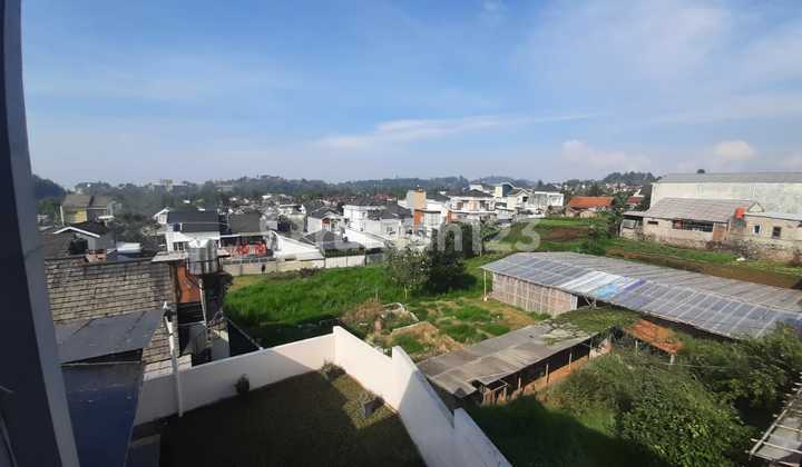 Rumah, 2 Lantai, SHM Ada View Dekat Tempat Wisata Lembang Nego Sampai Deal 2
