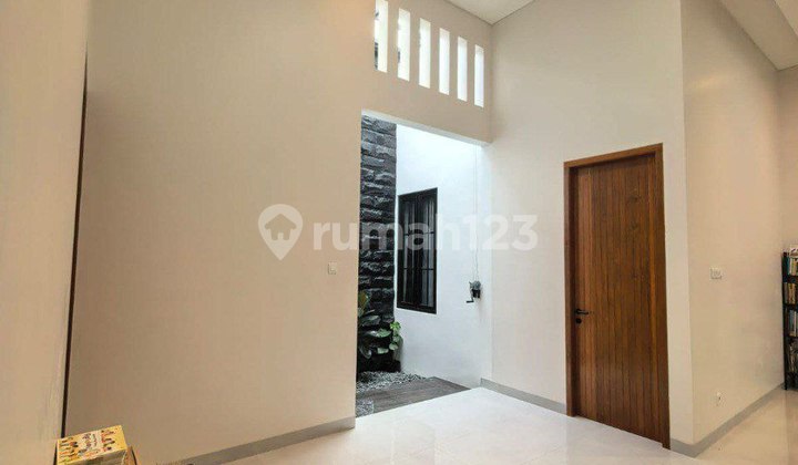 Rumah Baru Letjend S Parman 160/175 Gress Modern Siap Huni Tengah Kota 2