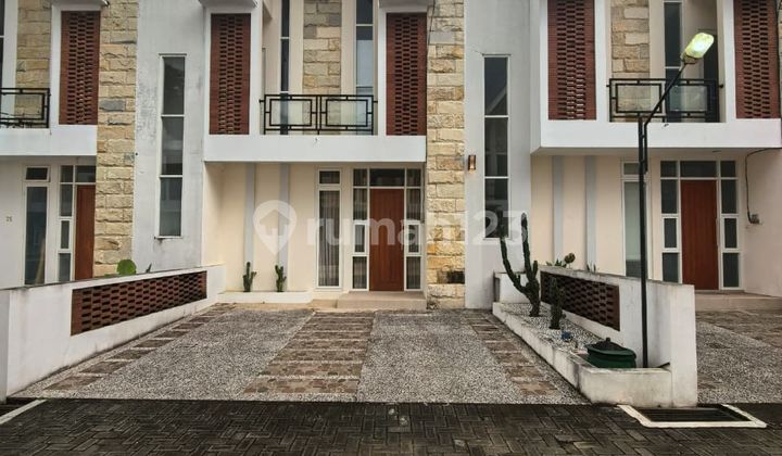 Murah Villa Panderman 3Kt Modern Kawasan Elite