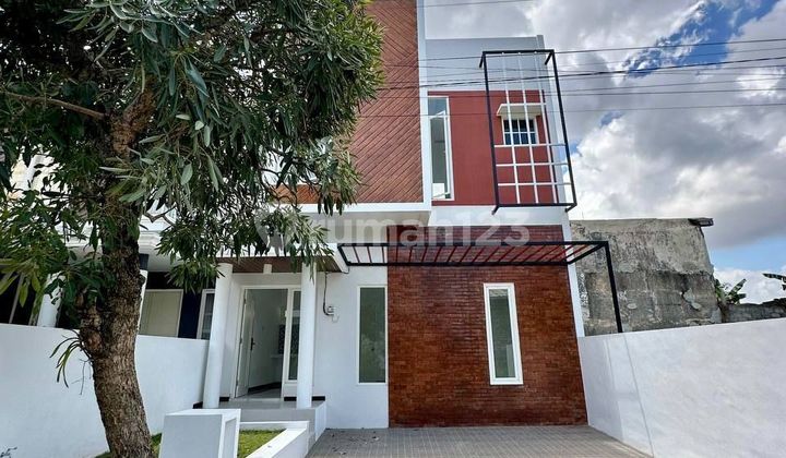 Rumah Baru 60/112 Sulfat Pandanwangi 3Kt Modern Carport 2 Mobil Rumah Baru 60/112 Sulfat Pandanwangi 3Kt Modern Carport 2 Mobil