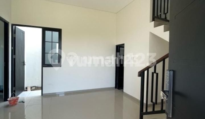 Villa Baru 2 LT Karangploso Searah Kota Batu Modern DP 0% Free Biaya Villa Baru 2 LT Karangploso Searah Kota Batu Modern DP 0% Free Biaya