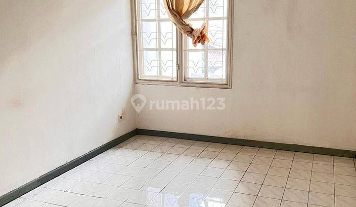 kamar tidur rumah bagus di alam permai