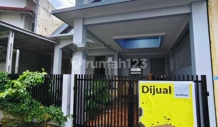 Rumah Lokasi Bagus,Nyaman di Bintaro Jaya 3