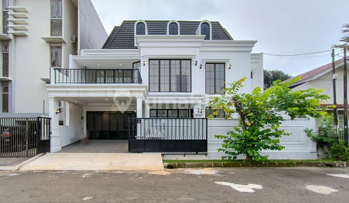 House in a cluster, good, 24-hour security in Bintaro Jaya 9.