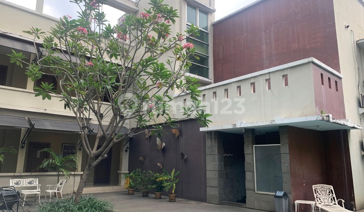 Luxury House In South Jakarta 2