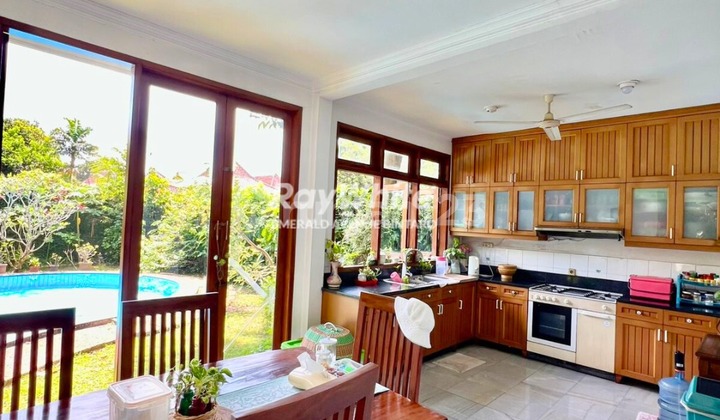 Rumah Mewah ,luas, Aman, Dan Pool Di Jakarta Selatan Lingkungan Bebas Banjir.cocok Untuk Di Huni Dan Untuk Investasi...