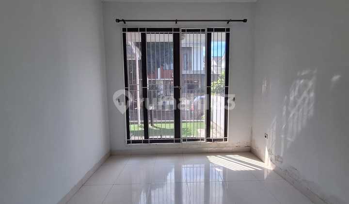 For Sale, Good House in Graha Raya Bintaro, Quick Sale