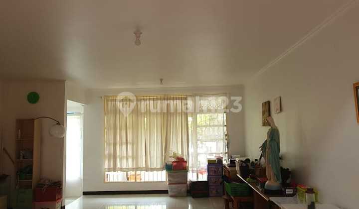 Spacious House, 2 Floors, in Sector 9 Bintaro Jaya ..SHM