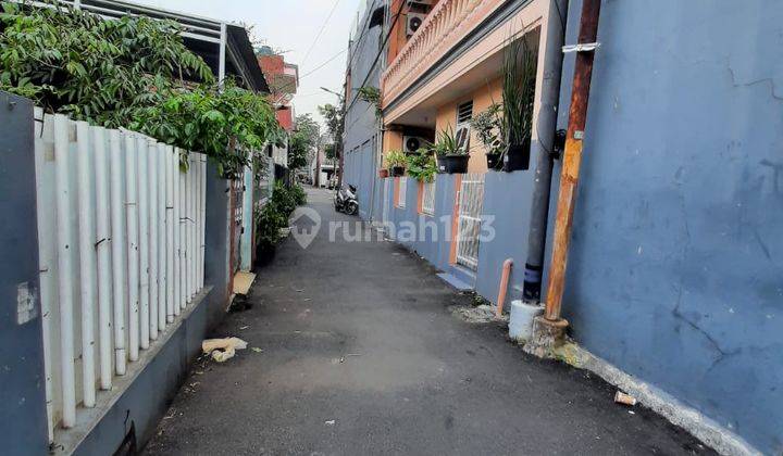 Rumah Lokasi Strategis , Bebas Banjir  Di Cibubur, Jakarta Timur  2