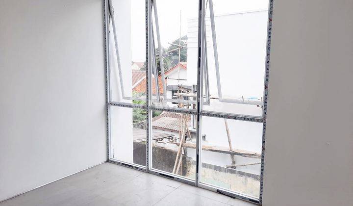 Dijual SEGERA Rumah minimalis 3 lantai, bangunan baru di Tanah Baru, Bogor 2