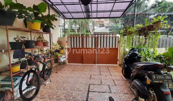 Rumah Bagus Di Huk 2 Lantai Shm Di Jl Bendi, Kebayoran Lama  2