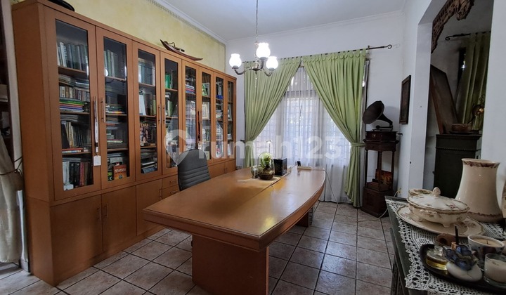 Ethnic-Style House in Bumi Bintaro Permai, South Jakarta 2