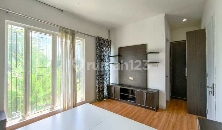 House with Garden View, Ready to Occupy in Emerald Bintaro Cluster 2