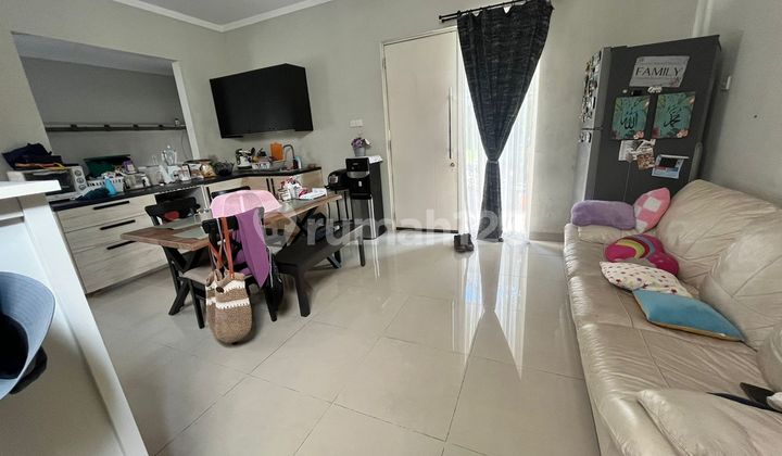 Corner House Position in Kebayoran Bintaro Cluster Corner House Position in Kebayoran Bintaro Cluster