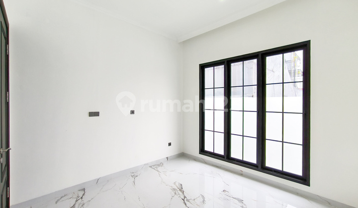 Rumah Mewah, American Classic, Siap Huni di Bintaro Sektor 3 2