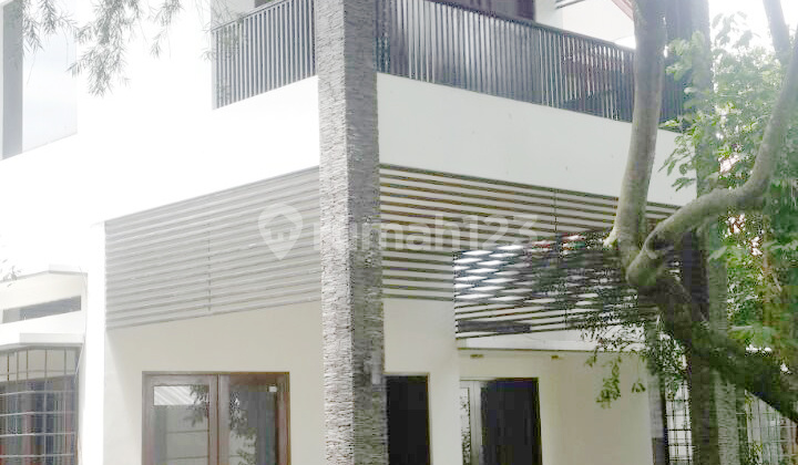 Rumah Luas di Komplek Villa Asean, Pondok Cabe, Pamulang