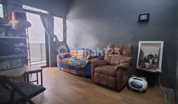 Modern 2-Story Ready-to-Occupy House in Mahagoni Park Cluster - Comfortable & Strategic 2