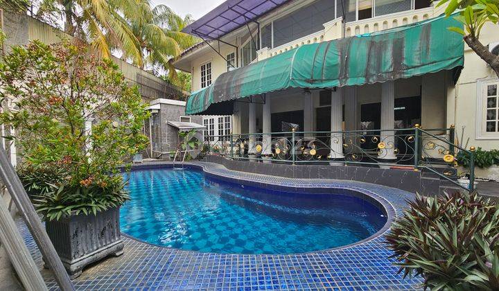 Rumah Siap Huni dengan pool di Kemang timur, Jakarta Selatan. 2