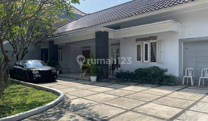 Rumah Hitung Tanag Di Jl Kemang Timur Jakarta Selatan. 1