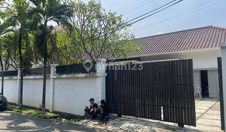 Rumah Hitung Tanag Di Jl Kemang Timur Jakarta Selatan. 2