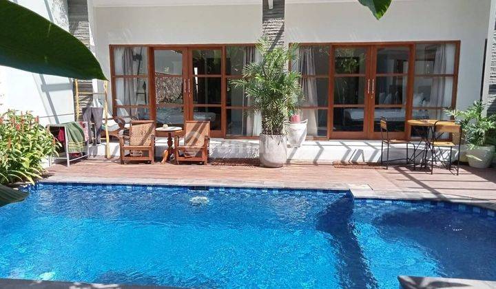 Villa modern, cantik dan siap huni cocok untuk invest dan huni di Jimbaran Bali. 2