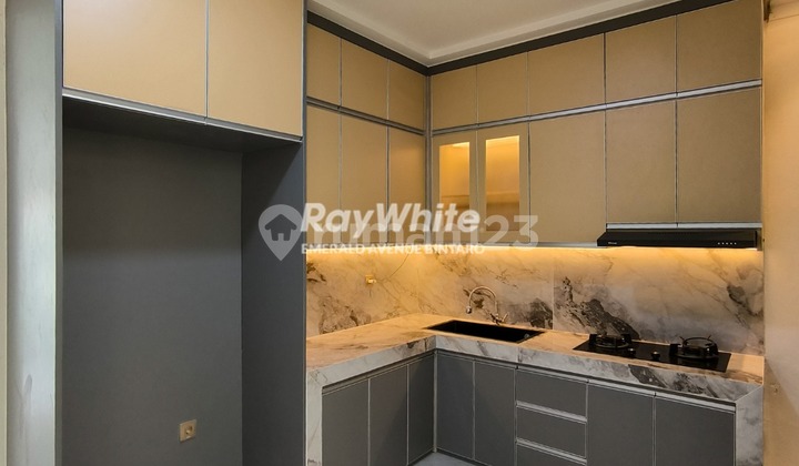 Rumah Brand New,2 Lantai,Dalam Cluster di Graha Raya Bintaro Tangerang Selatan.
