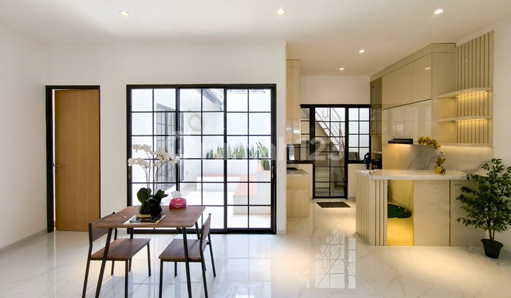 Rumah Bagus,dalam cluster,jalan lebar di Bintaro Jaya 9