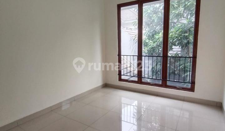 Rumah Bagus,Jalan Lebar,Dalam Cluster di Graha Raya
