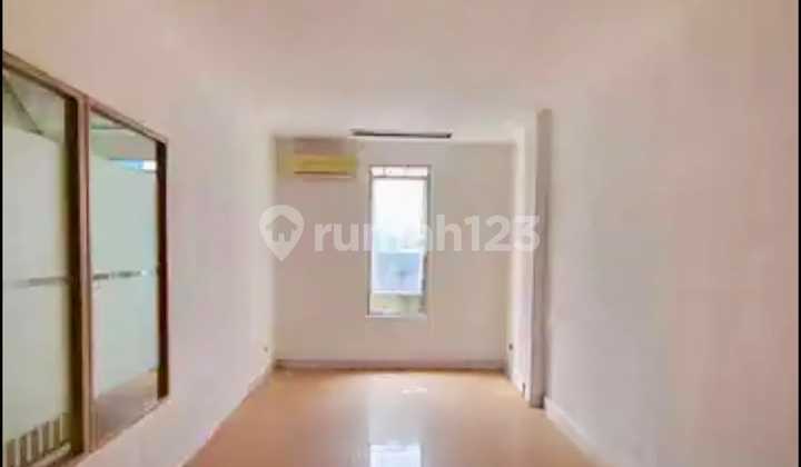 Ruko Siap Pakai Di Ruko Kebayoran Arcade Bintaro Sektor 7 Tangerang Selatan. Ruko Siap Pakai Di Ruko Kebayoran Arcade Bintaro Sektor 7 Tangerang Selatan.