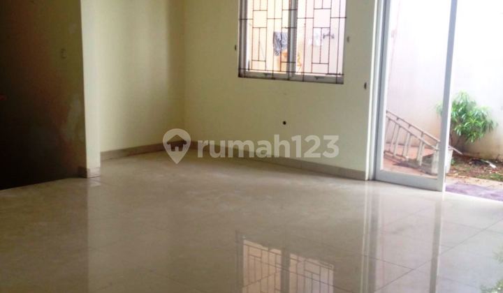 Rumah Bagus,Jalan Lebar,Dalam Cluster di Bintaro Jaya 7.