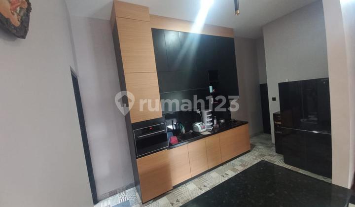 Nice House In Neo Catalonia, Nusa Loka BSD South Tangerang 2