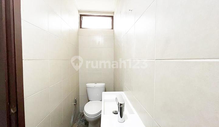 Rumah Bagus,Keamanan 24 Jam,Lingkungan Bersih di Bintaro Jaya 9. Rumah Bagus,Keamanan 24 Jam,Lingkungan Bersih di Bintaro Jaya 9.