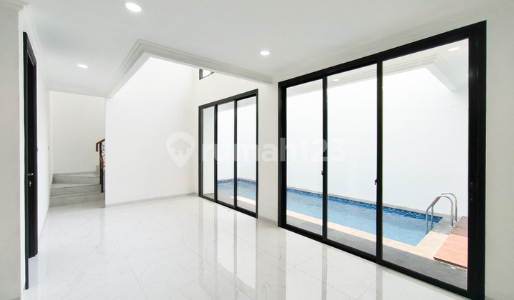 Rumah Baru,Ada Kolam Renang,Dalam Cluster di Bintaro Jaya 9. Rumah Baru,Ada Kolam Renang,Dalam Cluster di Bintaro Jaya 9.
