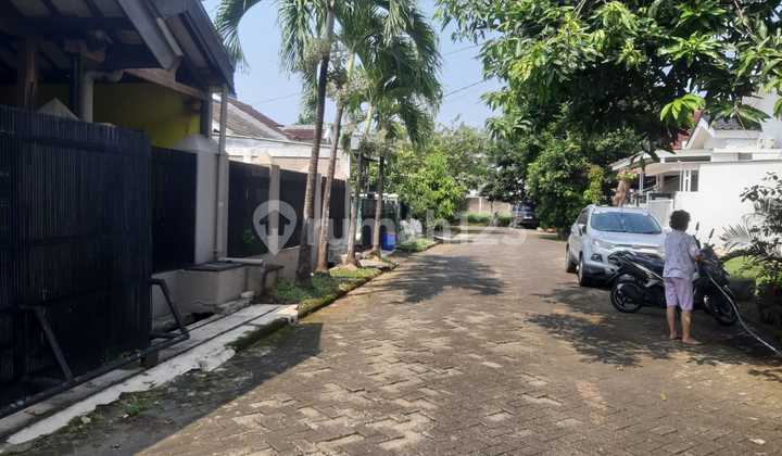 Ready-to-build plot, within a cluster in Graha Bintaro