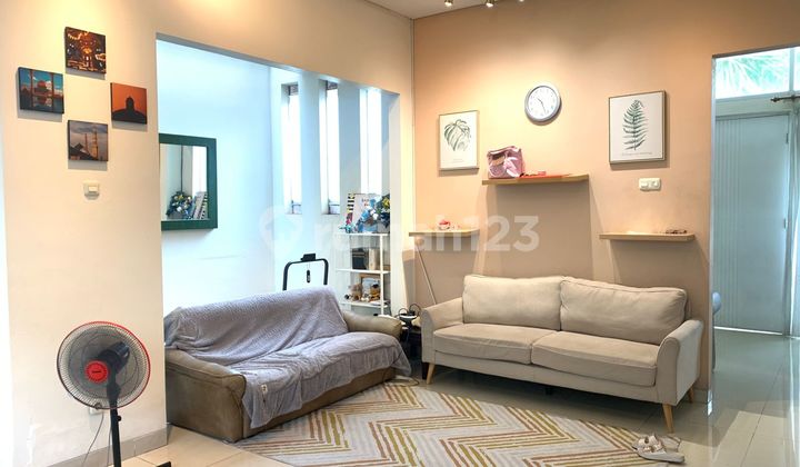 Nice House, 2.5 floors, within a cluster in Bintaro Jaya 7.